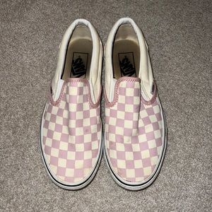 women’s pink checkered vans